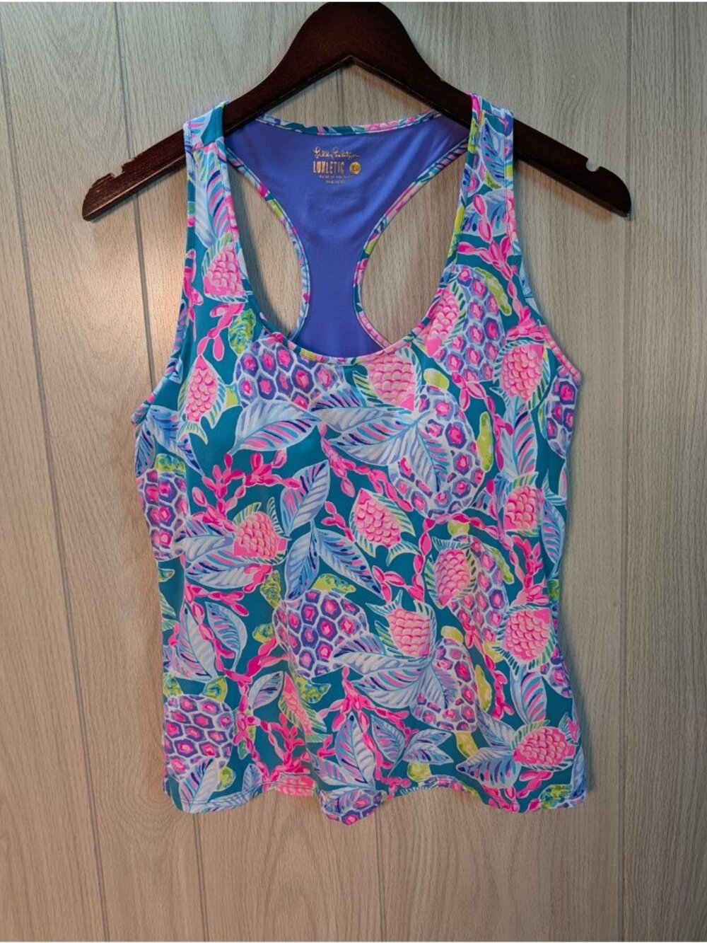 Lilly Pulitzer Luxletic Athletic Tank Top Large Built In Bra Cutout Back Pattern